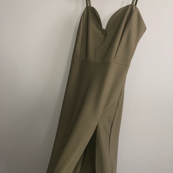 Olive Midi Dress - Picture 3 of 3